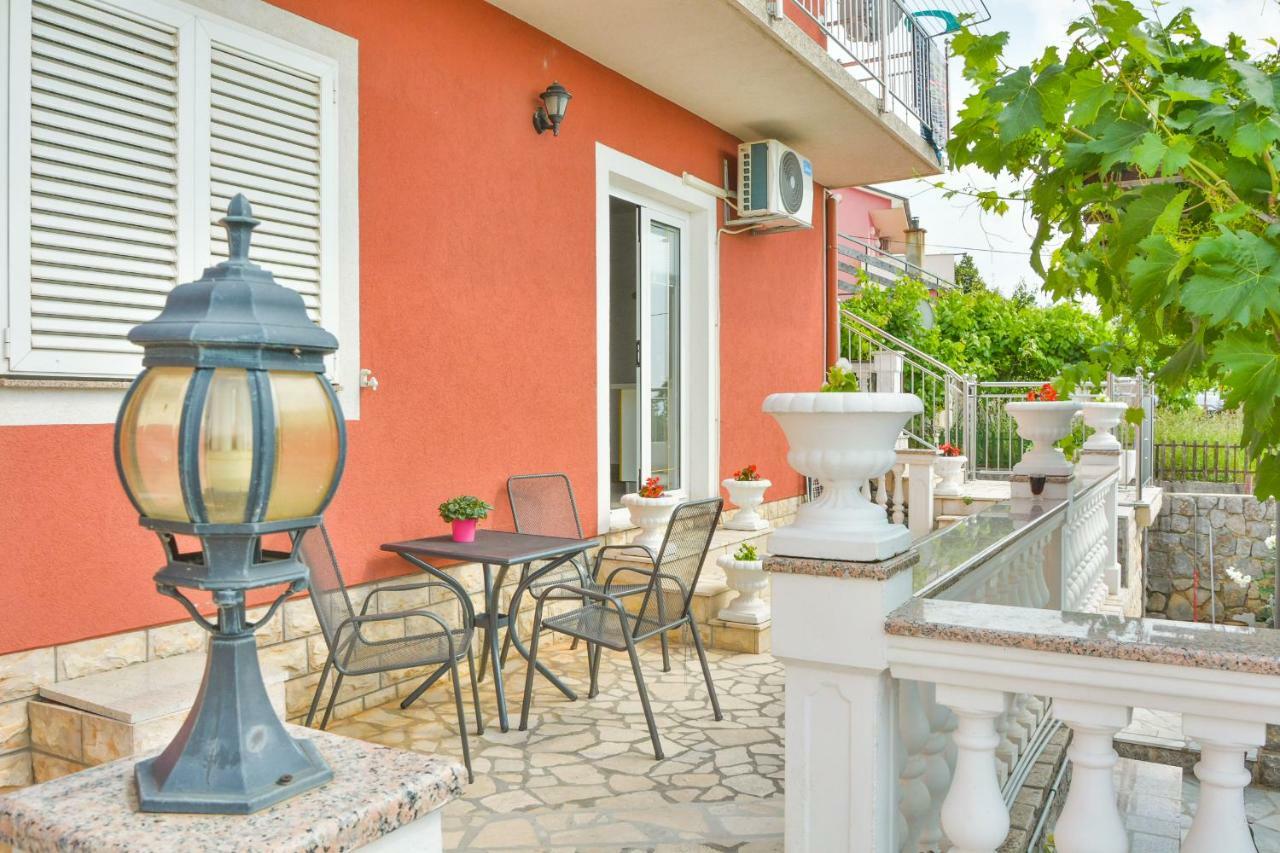 Apartment Laura Senj  Exterior foto