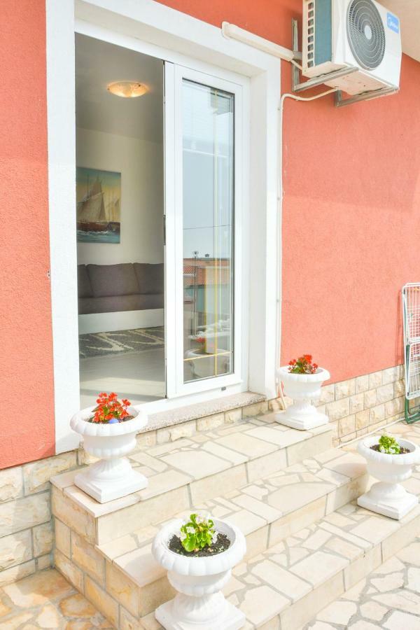 Apartment Laura Senj  Exterior foto
