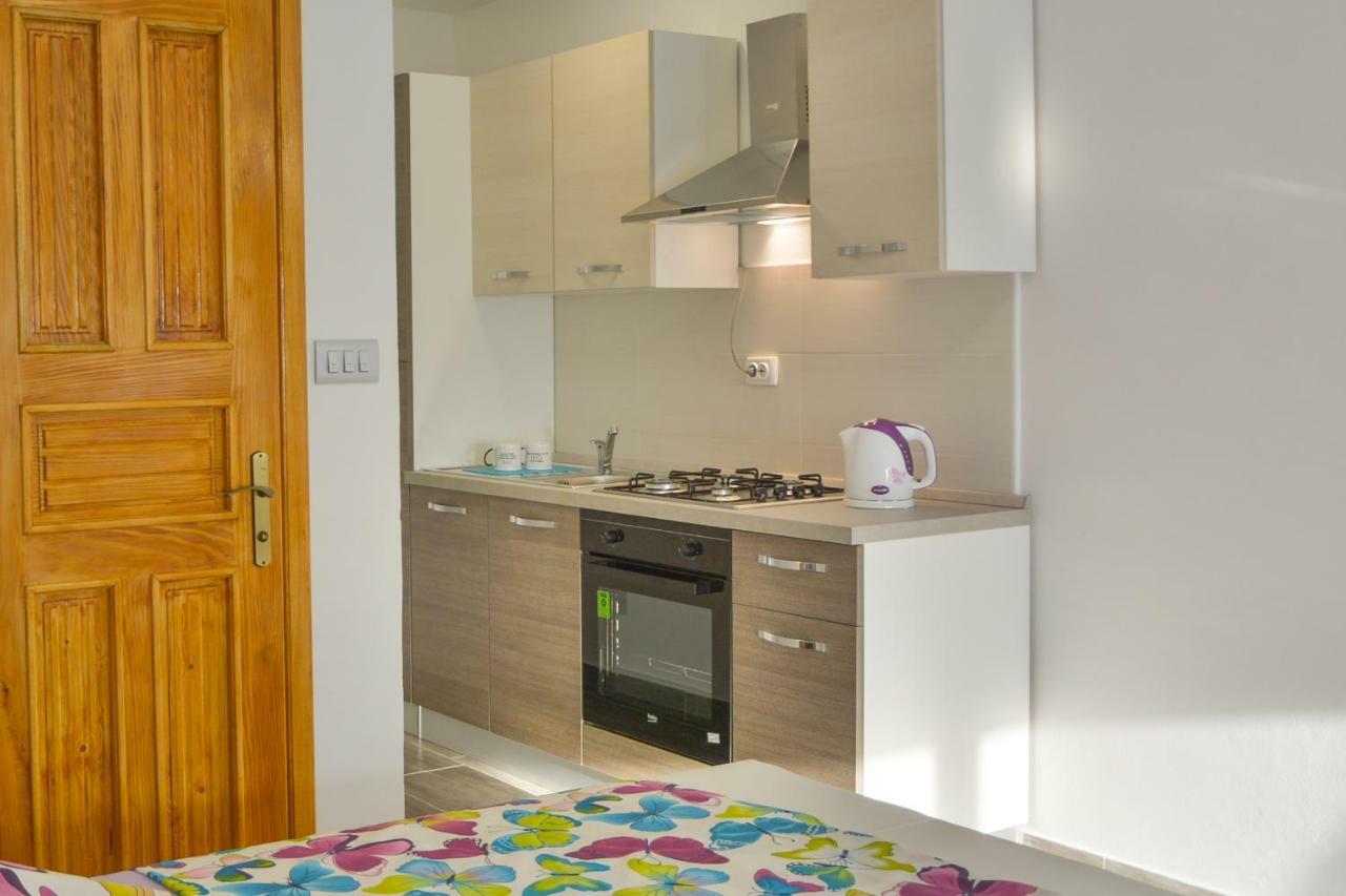Apartment Laura Senj  Exterior foto