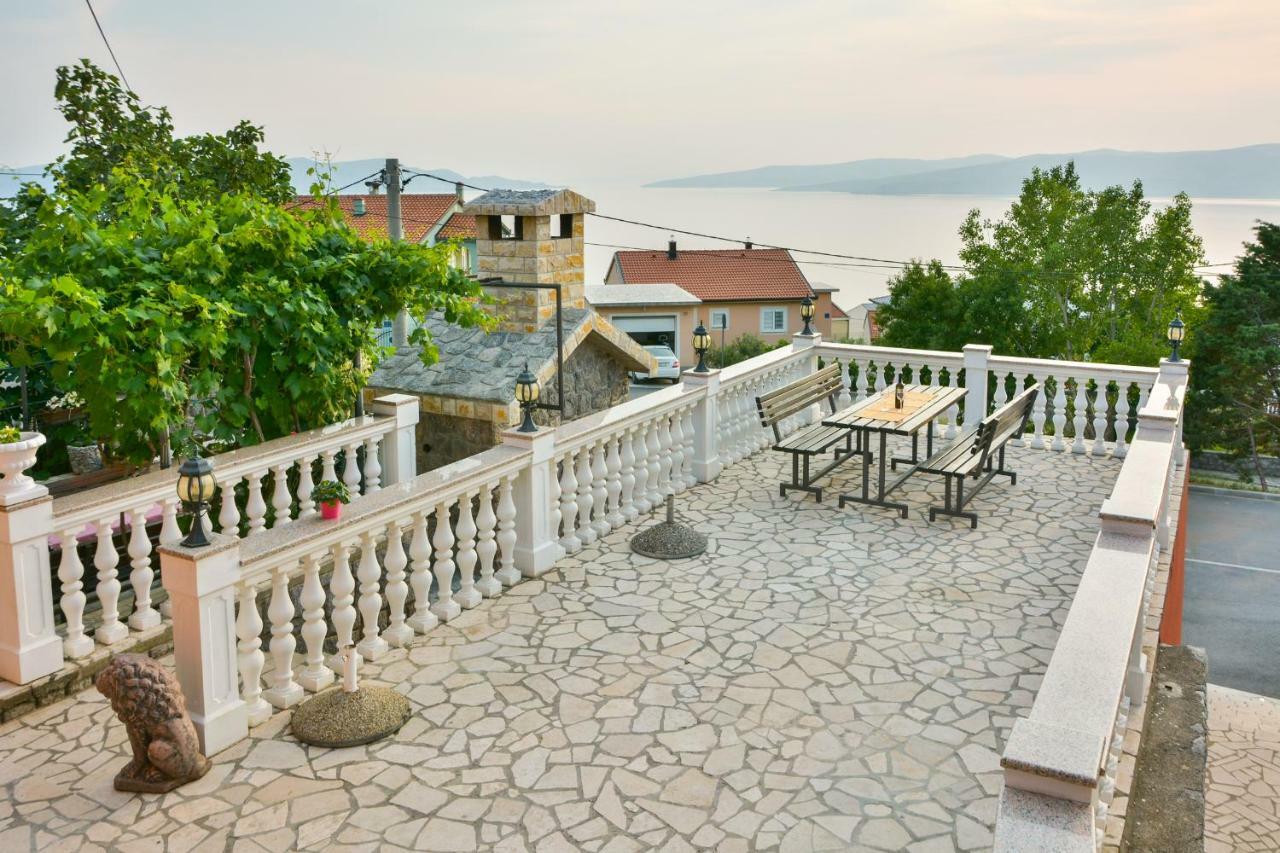 Apartment Laura Senj  Exterior foto